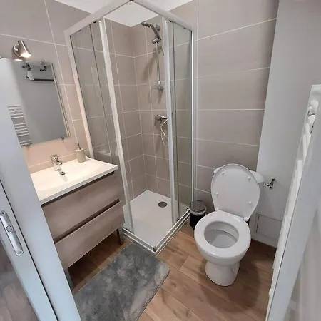 Joli F2 Hyper Centre Coutances